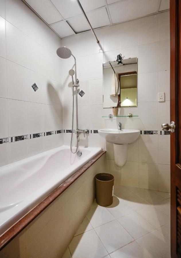 The Noble Swan Hotel New World Ho Chi Minh City Exterior photo