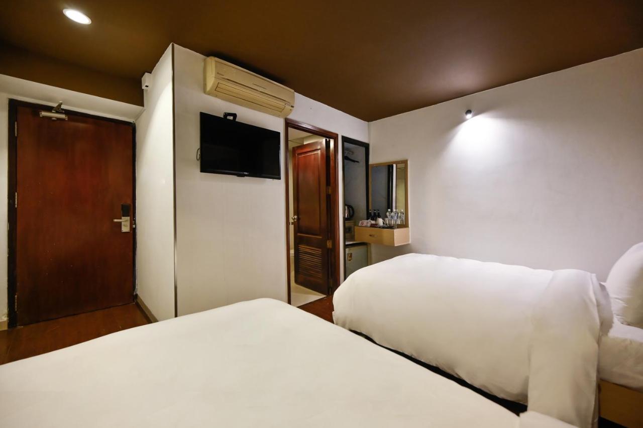 The Noble Swan Hotel New World Ho Chi Minh City Exterior photo